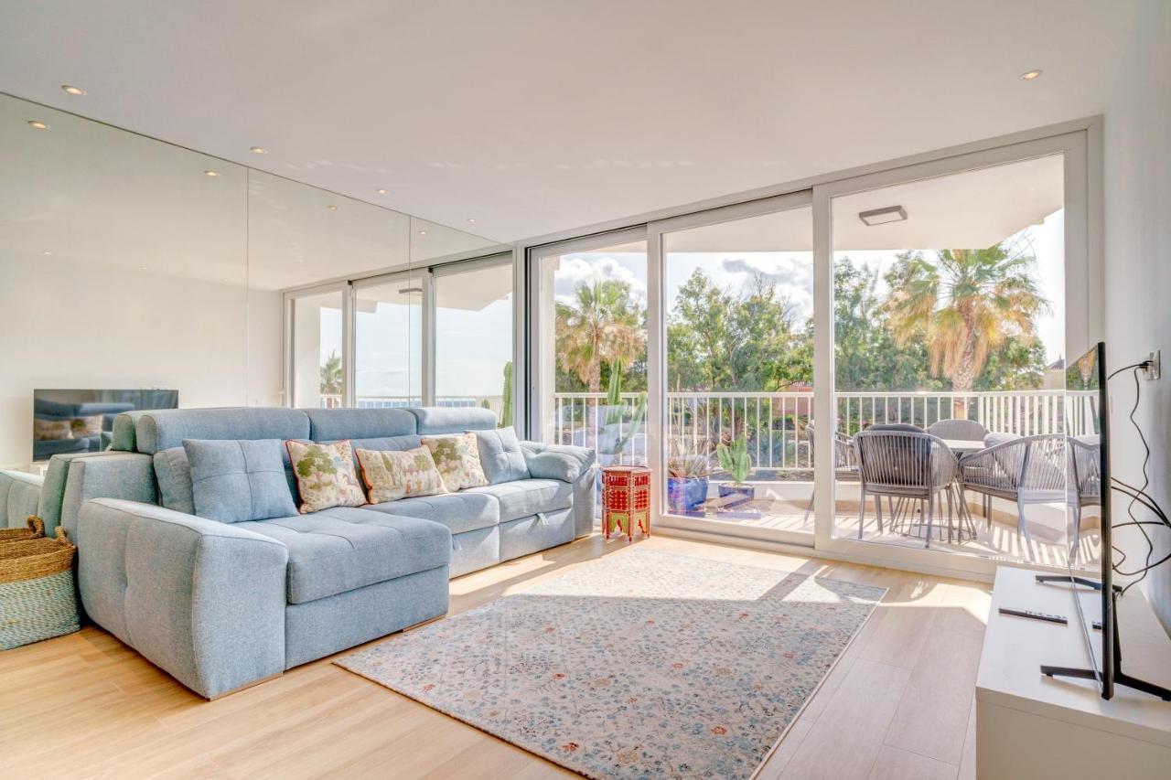 Leilighet Front Flat With Sea Views